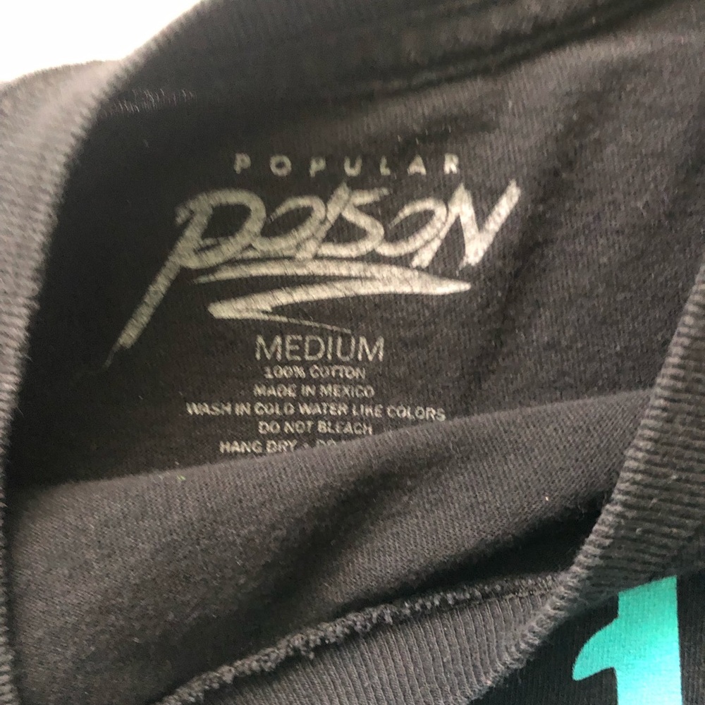 Graphic Tee - Picture 3 of 3
